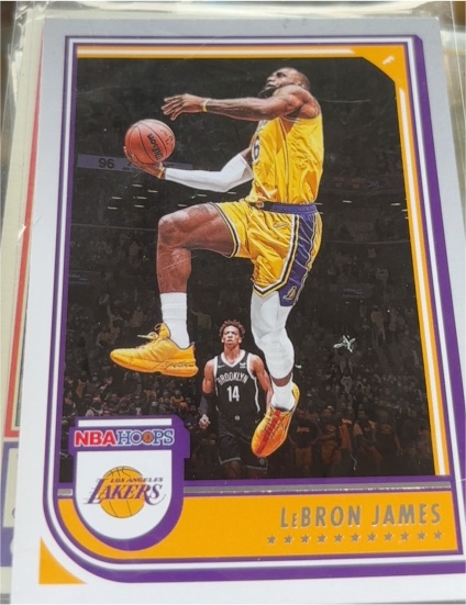 2022-23 Panini NBA Hoops #170 LeBron James — front