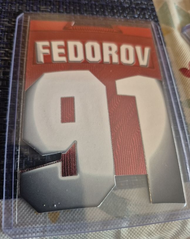 1997 Pacific Paramount Big Numbers #8 Sergei Fedorov — front