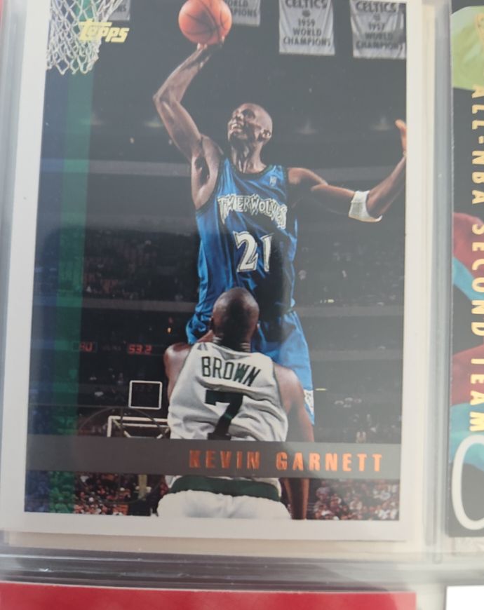 1997-98 Topps #148 Kevin Garnett — front