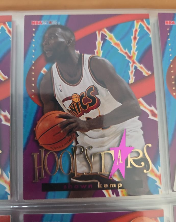 1995-96 NBA Hoops Hoopstars #HS9 Shawn Kemp — front