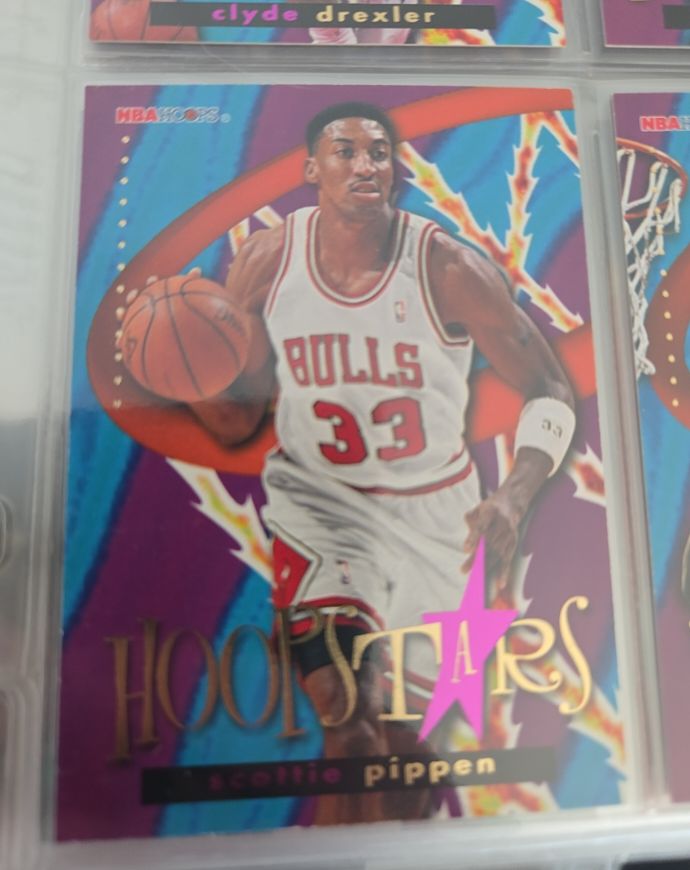 1995-96 NBA Hoops Hoopstars #HS1 Scottie Pippen — front