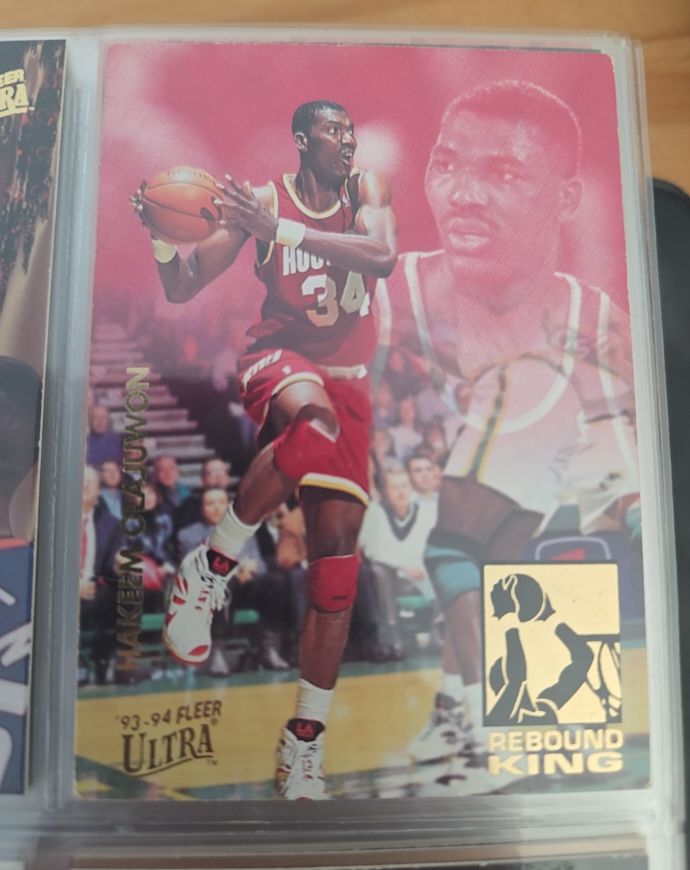 1993-94 Fleer Ultra #8 Hakeem Olajuwon Rebound King — front
