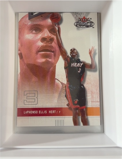 2001-02 Fleer Force #3 LaPhonso Ellis — front