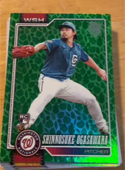 2026 Topps Series 1 #32 Shinnosuke Ogasawara Green Leaf Parallel Rookie — front