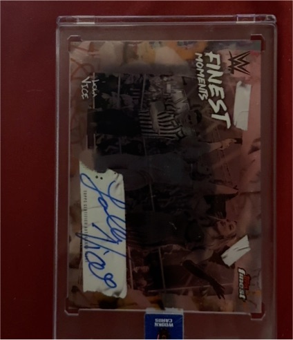 2025 Topps Finest WWE #FMS-VIC Lola Vice Finest Moments Autograph — front
