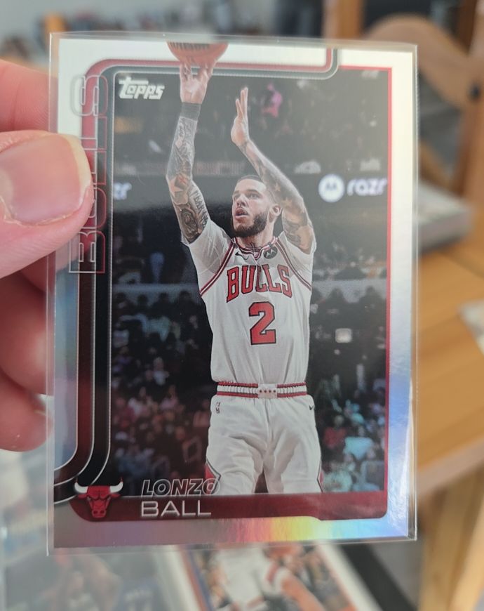 2025-26 Topps #39 Lonzo Ball — front