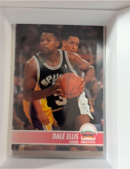 1994-95 NBA Hoops #194 Dale Ellis — front