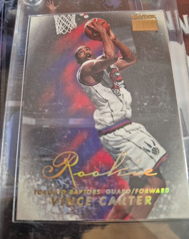 1998-99 Skybox Premium #234 Vince Carter Rookie — front