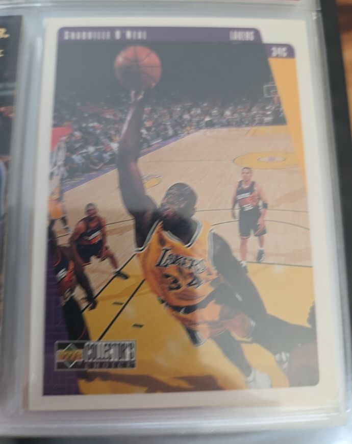 1997-98 Upper Deck Collector's Choice #67 Shaquille O'Neal — front