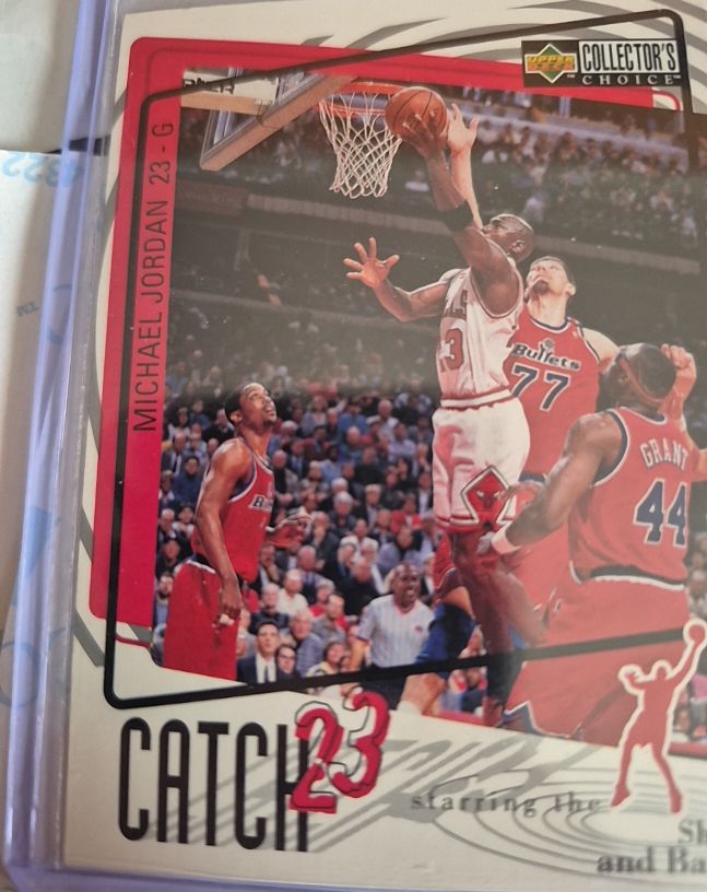 1997 Upper Deck Collector's Choice #193 Michael Jordan Catch 23 — front