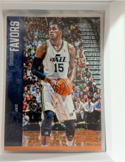 2012-13 Panini Threads #142 Derrick Favors — front