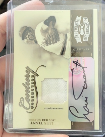 2004 Donruss Throwback Threads Century Collection #CC-52 Luis Tiant — front