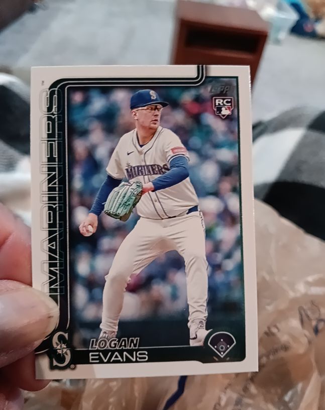 2025 Topps Update Series #US302 Logan Evans — front