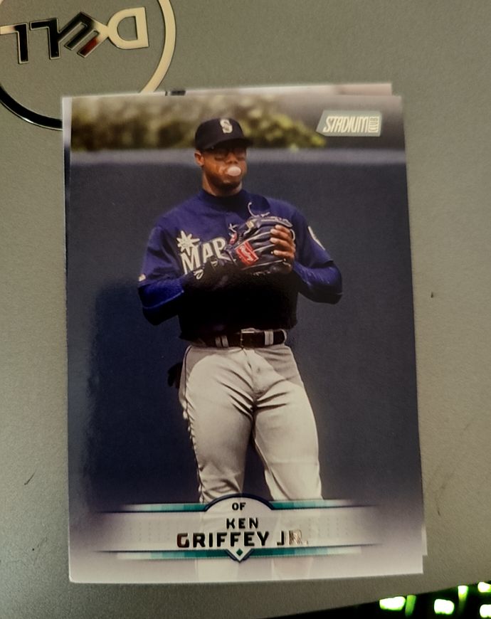 2025 Topps Stadium Club #135 Ken Griffey Jr. — front