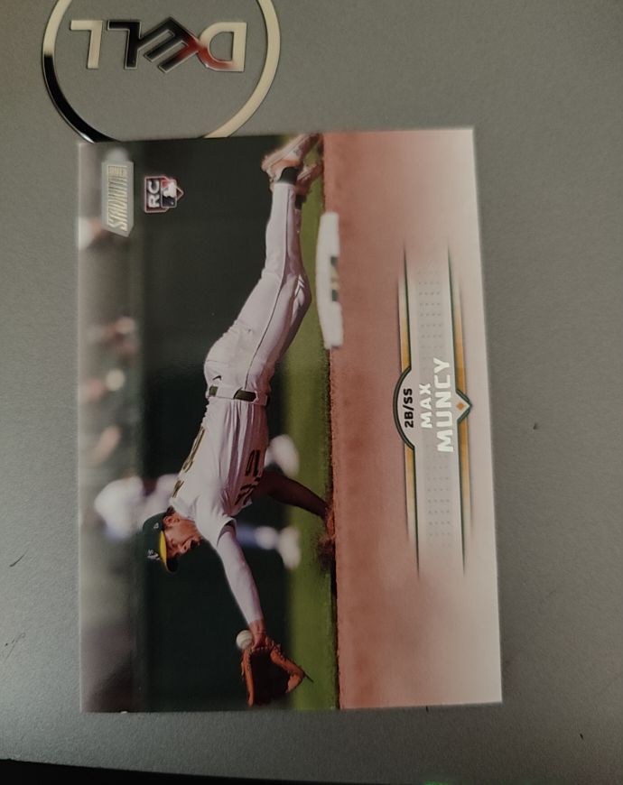 2025 Topps Stadium Club #28 Max Muncy — front
