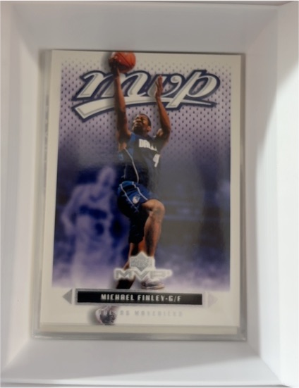 2003-04 Upper Deck MVP #27 Michael Finley — front