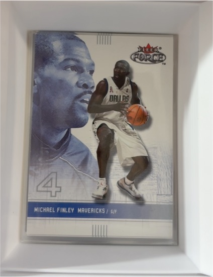 2001-02 Fleer Force #93 Michael Finley — front