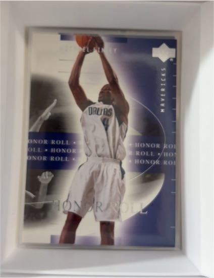 2001 Upper Deck Honor Roll #41 Dirk Nowitzki — front