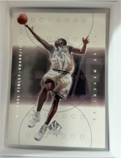 2000-01 Upper Deck SP Authentic #16 Michael Finley — front