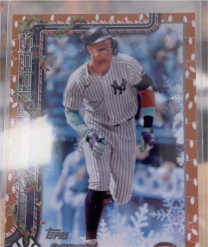 2025 Topps Holiday #H161 Aaron Judge — front