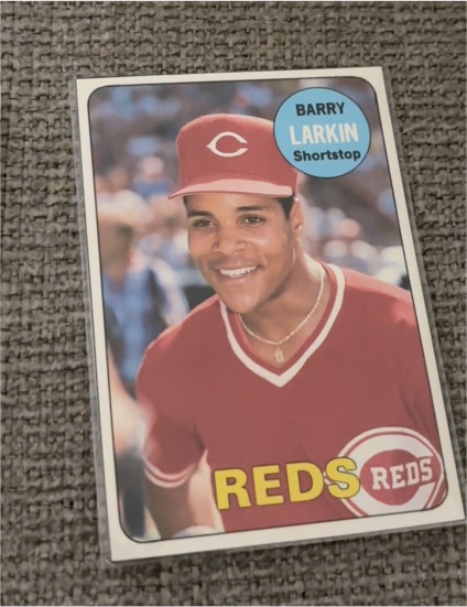 1990 Baseball Cards Magazine #8 Barry Larkin — front