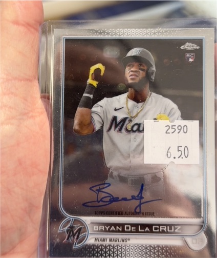 2022 Topps Chrome #RA-BD Bryan De La Cruz Rookie Autographs — front