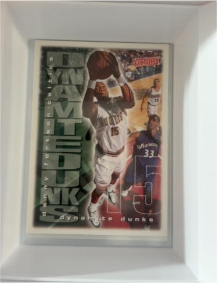 1999-00 Upper Deck Victory #302 Dikembe Mutombo — front
