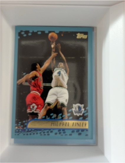 2001-02 Topps #98 Michael Finley — front