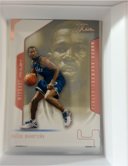 2001-02 Flair #58 Michael Finley — front