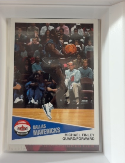 2001-02 Fleer Shoebox #121 Michael Finley — front