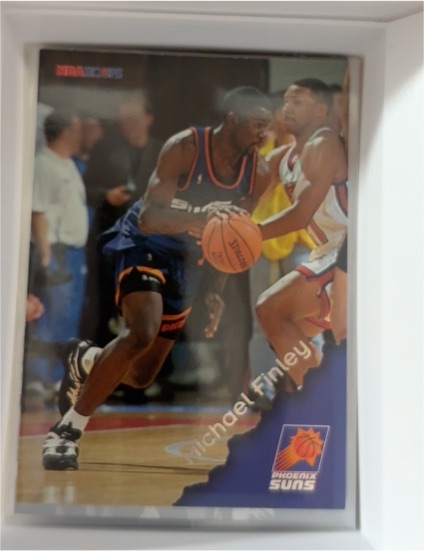 1996-97 Hoops #121 Michael Finley — front