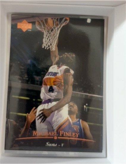 1995-96 Upper Deck #253 Michael Finley — front