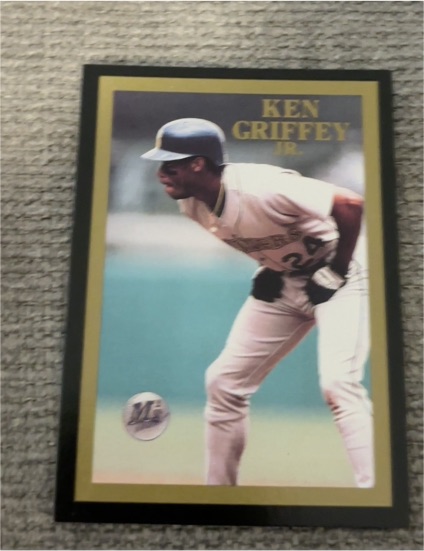 1991 Baseball Pictorial Inc. Gold Border #91-67 Ken Griffey Jr. — front