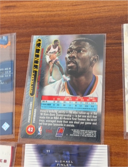 1995-96 Upper Deck #42 Michael Finley — front