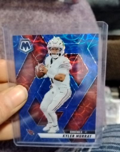 2025 Panini Mosaic #104 Kyler Murray Blue Scope Prizm — front