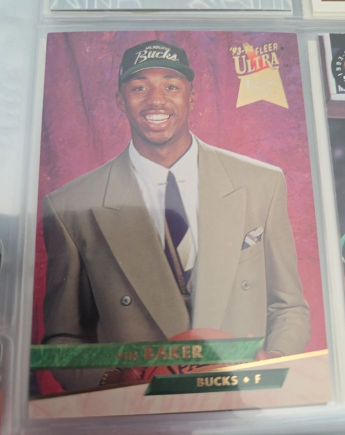 1993-94 Fleer Ultra #106 Vin Baker Rookie Card — front