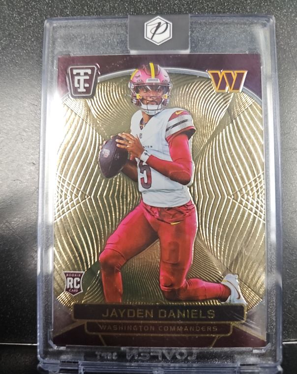 2024 Panini Totally Certified #138 Jayden Daniels — front