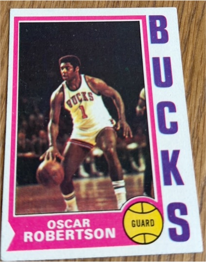 1974-75 Topps #55 Oscar Robertson — front