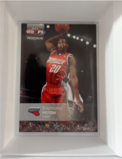 2005-06 NBA Hoops #180 Raymond Felton Rookie — front