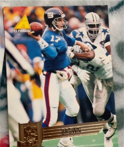 1995 Pinnacle Club Collection #48 Dave Brown — front