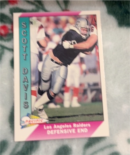 1991 Pacific #229 Scott Davis Los Angeles Raiders — front
