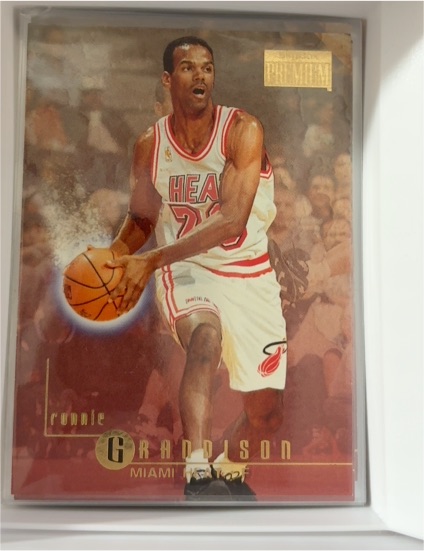 1996-97 SkyBox Premium #166 Ronnie Grandison — front