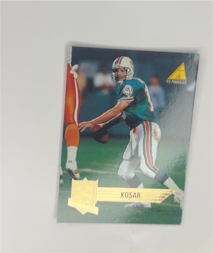 1995 Pinnacle Club Collection #150 Bernie Kosar — front