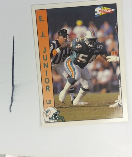 1992 Pacific #493 E. J. Junior — front