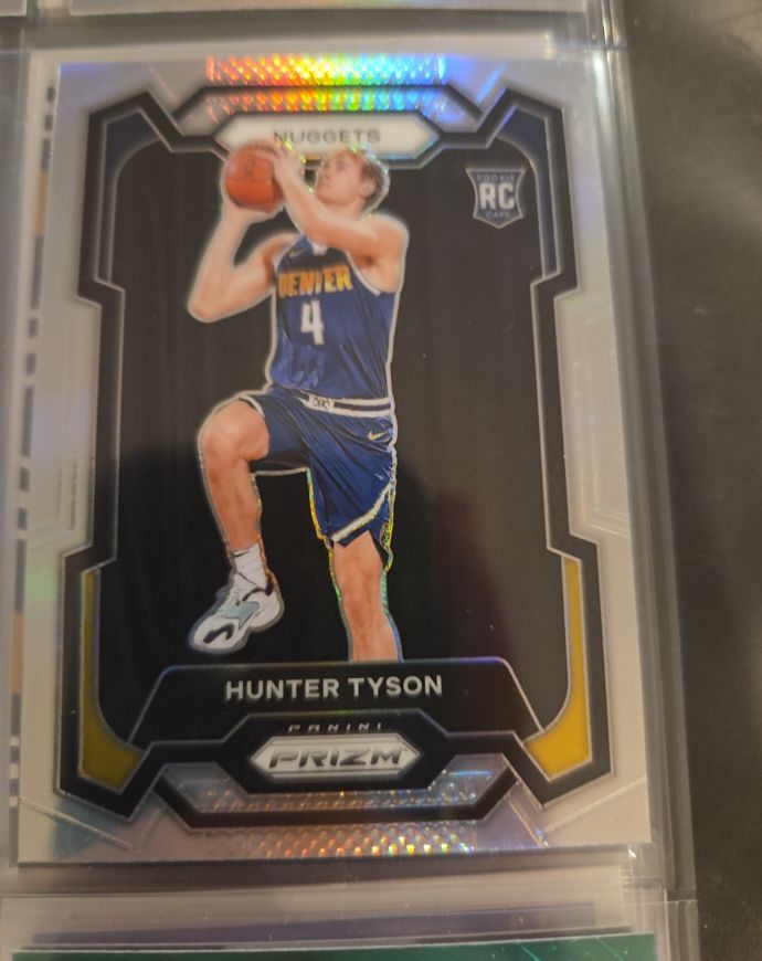 2023-24 Panini Prizm #171 Hunter Tyson — front