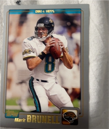 2001 Topps #104 Mark Brunell — front