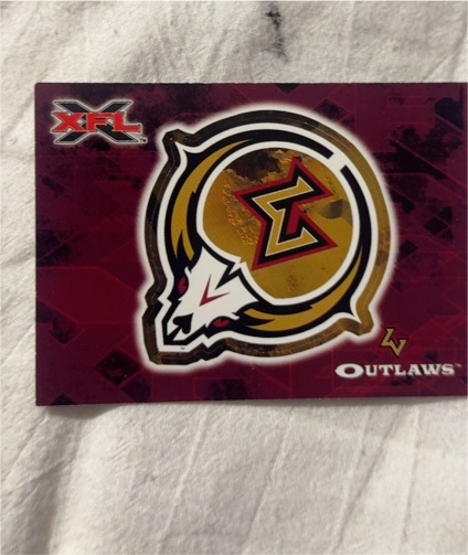 2001 Topps XFL #4 Las Vegas Outlaws — front