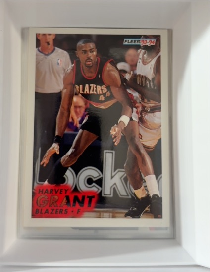1993-94 Fleer #363 Harvey Grant — front