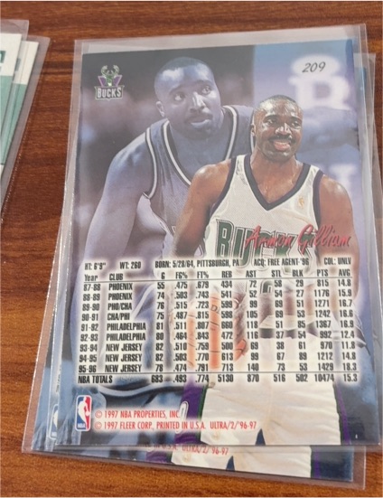 1996-97 Fleer #209 Vin Baker — front
