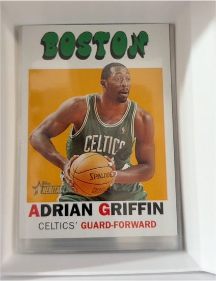 2000-01 Topps Heritage #66 Adrian Griffin — front